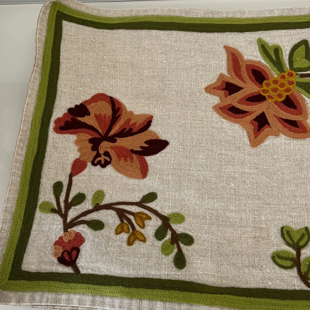 Williams Sonoma Crewel Embroidered Autumn Flowers Linen Placemats Set of 5